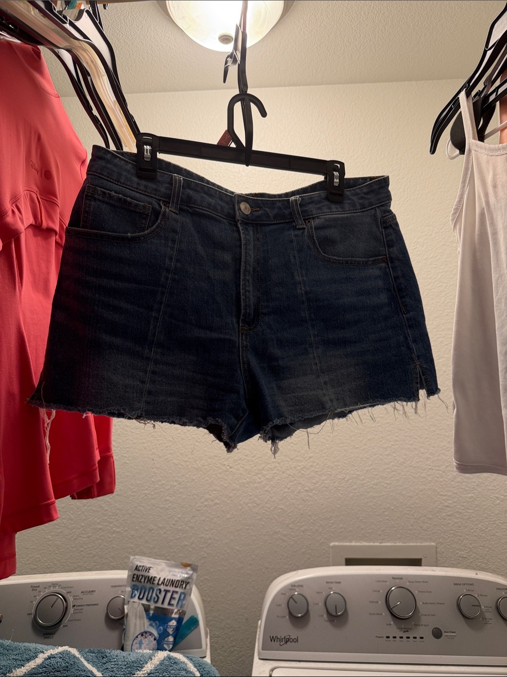 No Boundaries High-Rise Dark Indigo Cutoff Jean Shorts with Raw Hem